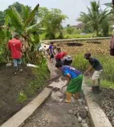 Sinergi Membangun Desa : Desa Sukajadi Kecamatan Cisayong